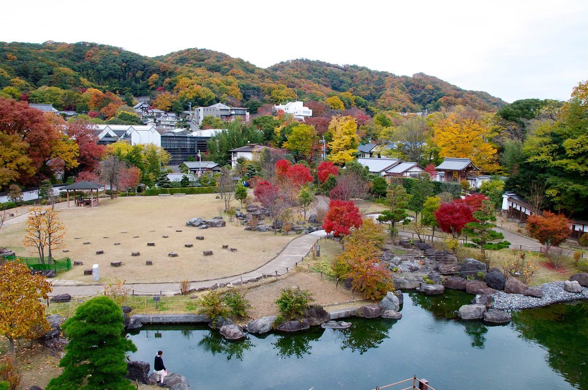 🏯 이케다 성터 공원(이케다시로아토코엔)